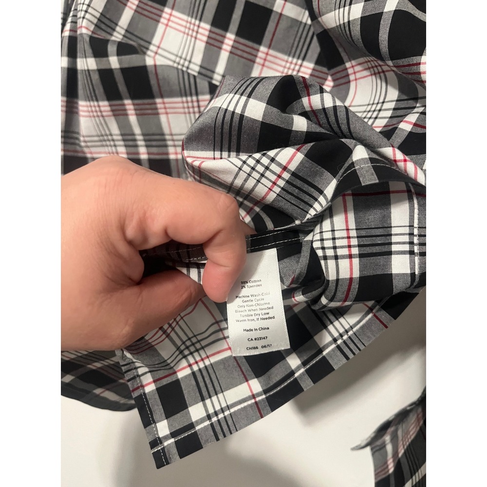 Talbots Womens Black White Red Plaid Wrinkle Resistant Popover Tunic Top Size 10 - Picture 5 of 6